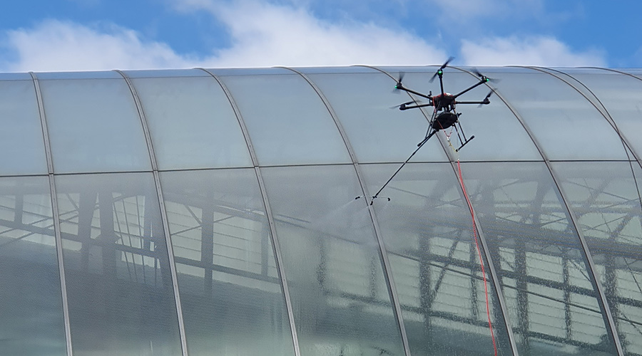 Dakreiniging met drones